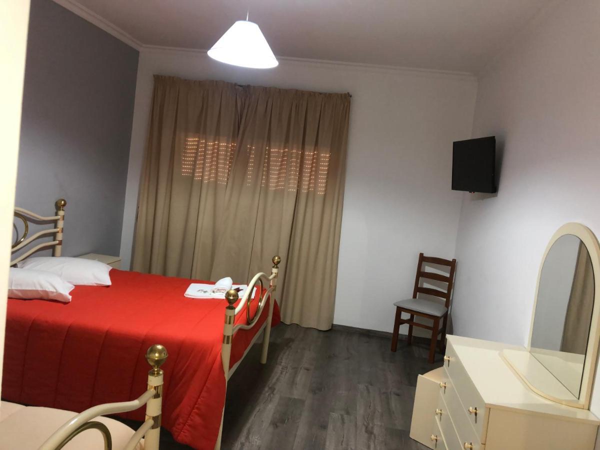 Restaurante Residencial Pizzaria S. Estevao Aguiar da Beira Esterno foto